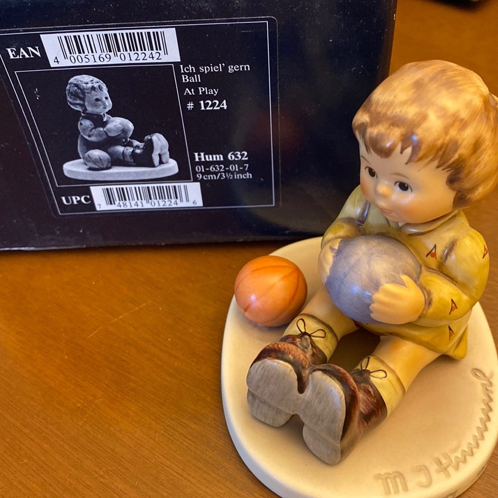 Hummel figure #1224 “At Play”.